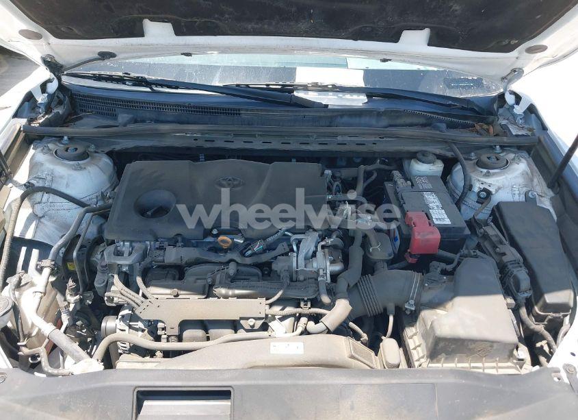 Photo 10 of 2019 Toyota Camry SE (VIN 4T1B11HKXKU204474)