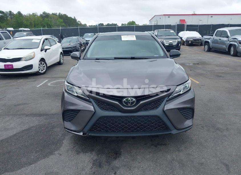 Photo 12 of 2019 Toyota Camry SE (VIN 4T1B11HKXKU206693)
