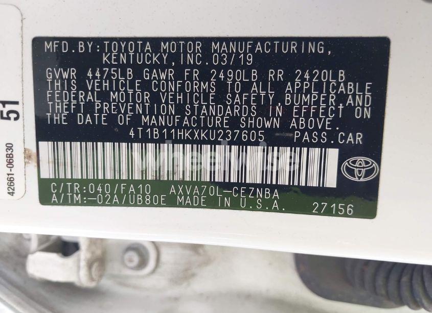 Photo 9 of 2019 Toyota Camry LE (VIN 4T1B11HKXKU237605)