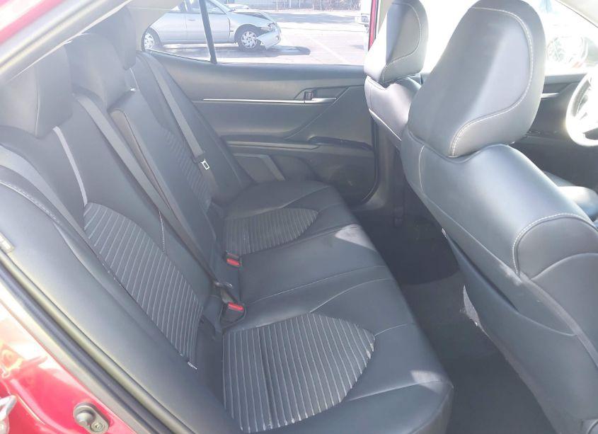 Photo 8 of 2019 Toyota Camry SE (VIN 4T1B11HKXKU237717)