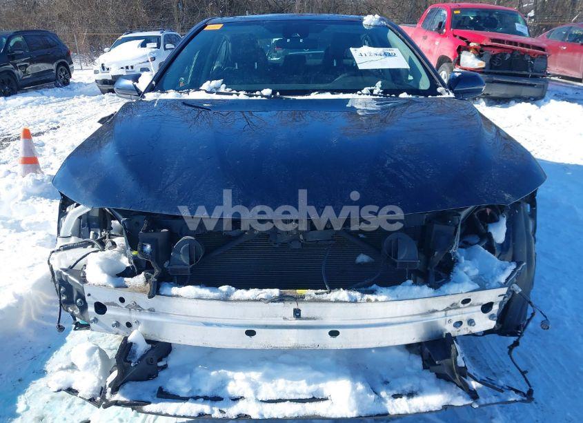 Photo 13 of 2019 Toyota Camry SE (VIN 4T1B11HKXKU247258)