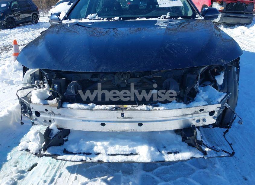 Photo 6 of 2019 Toyota Camry SE (VIN 4T1B11HKXKU247258)