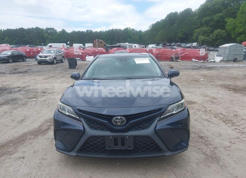 Photo 12 of 2019 Toyota Camry SE (VIN 4T1B11HKXKU257059)
