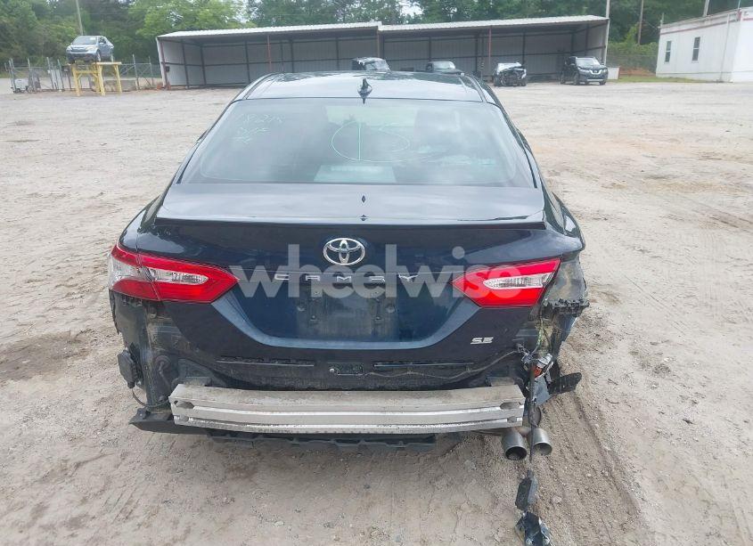 Photo 16 of 2019 Toyota Camry SE (VIN 4T1B11HKXKU257059)