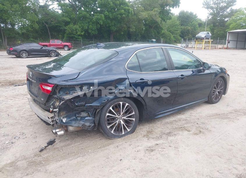 Photo 4 of 2019 Toyota Camry SE (VIN 4T1B11HKXKU257059)