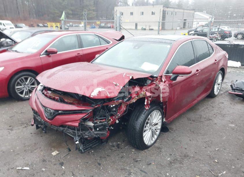 Photo 2 of 2019 Toyota Camry XLE (VIN 4T1B11HKXKU275707)