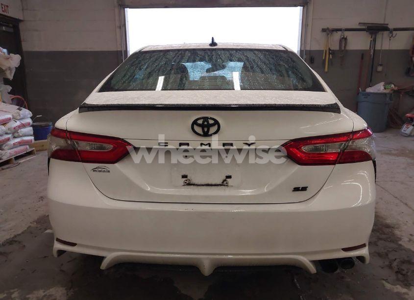 Photo 17 of 2019 Toyota Camry SE (VIN 4T1B11HKXKU297187)