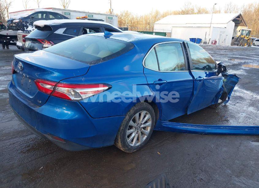 Photo 4 of 2019 Toyota Camry LE (VIN 4T1B11HKXKU300492)