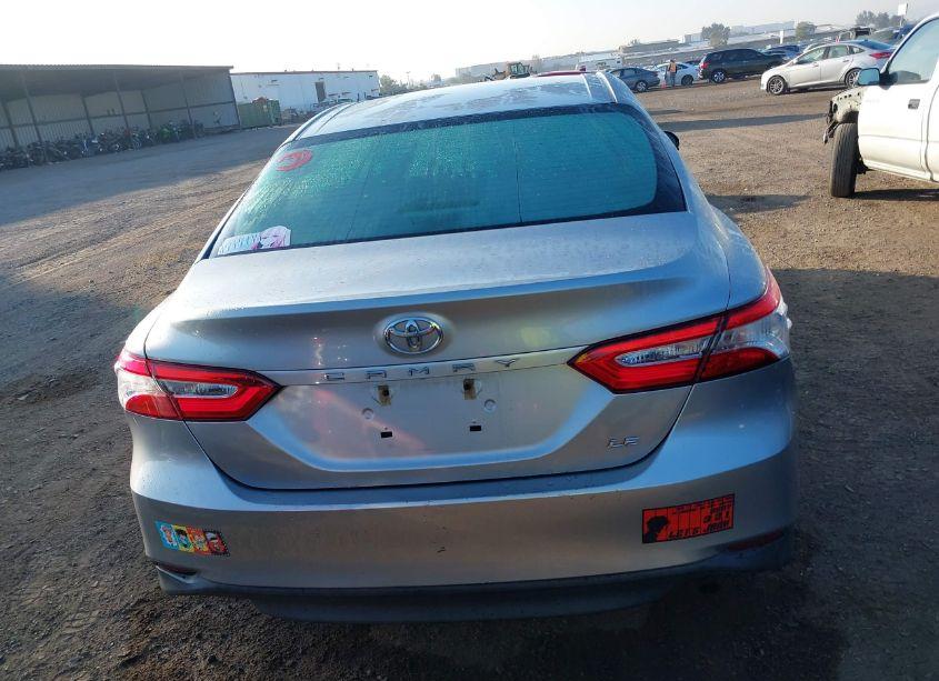 Photo 17 of 2019 Toyota Camry SE (VIN 4T1B11HKXKU696763)
