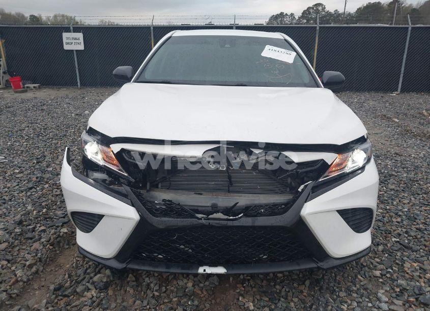 Photo 12 of 2019 Toyota Camry SE (VIN 4T1B11HKXKU706000)