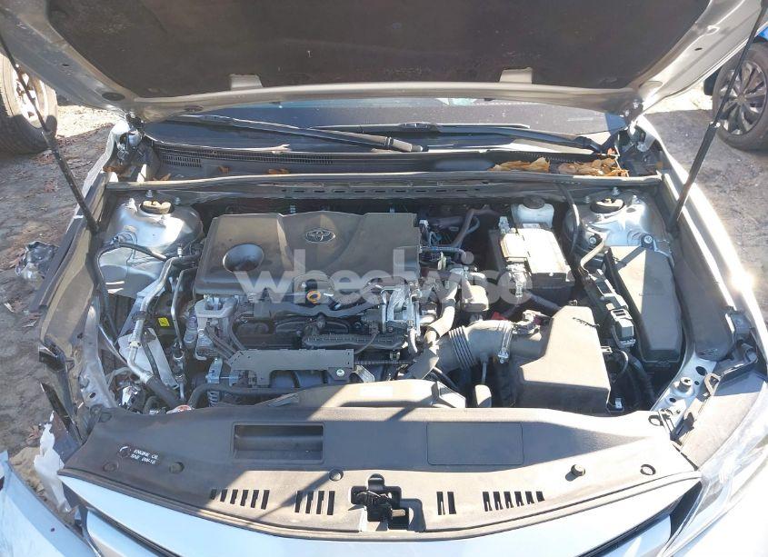 Photo 10 of 2019 Toyota Camry LE (VIN 4T1B11HKXKU710080)