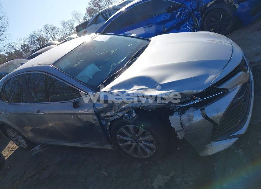 Photo 14 of 2019 Toyota Camry LE (VIN 4T1B11HKXKU710080)