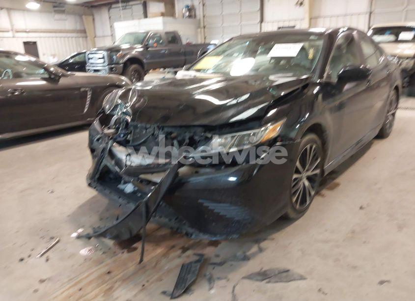 Photo 6 of 2019 Toyota Camry SE (VIN 4T1B11HKXKU718695)