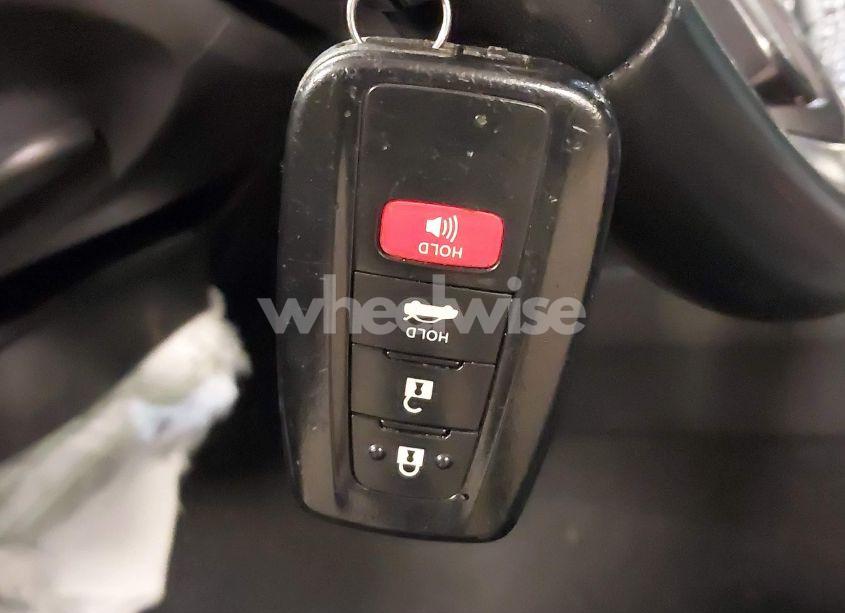 Photo 11 of 2019 Toyota Camry SE (VIN 4T1B11HKXKU743158)