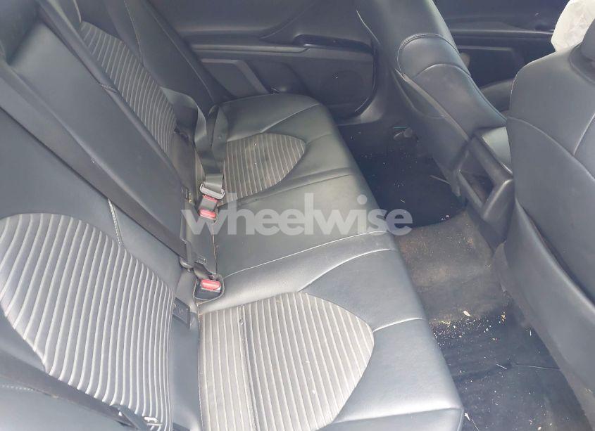 Photo 8 of 2019 Toyota Camry SE (VIN 4T1B11HKXKU755763)