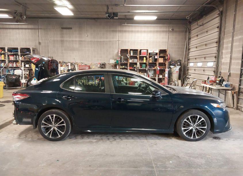 Photo 14 of 2019 Toyota Camry SE (VIN 4T1B11HKXKU759053)