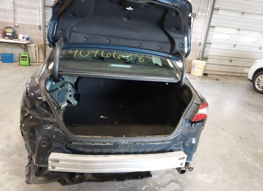 Photo 17 of 2019 Toyota Camry SE (VIN 4T1B11HKXKU759053)