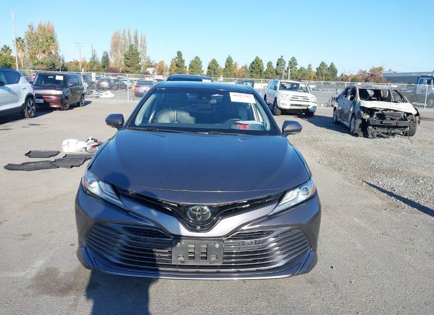 Photo 12 of 2019 Toyota Camry XLE (VIN 4T1B11HKXKU759392)