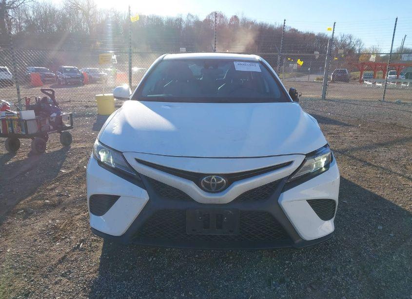 Photo 12 of 2019 Toyota Camry SE (VIN 4T1B11HKXKU759912)