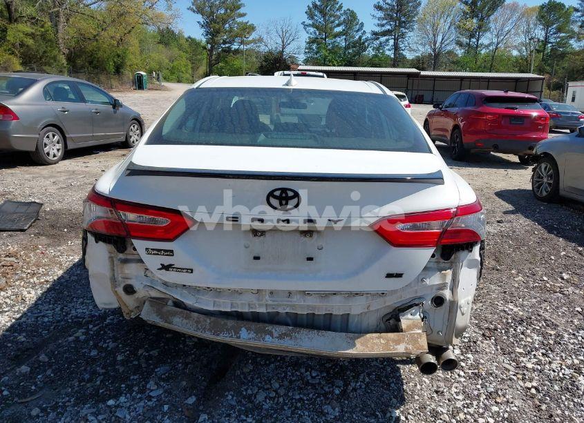 Photo 17 of 2019 Toyota Camry SE (VIN 4T1B11HKXKU761577)