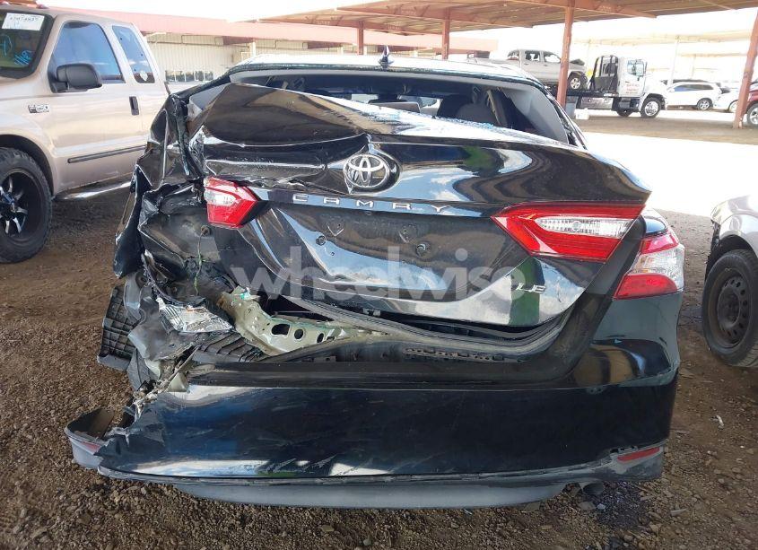 Photo 16 of 2019 Toyota Camry LE (VIN 4T1B11HKXKU767055)