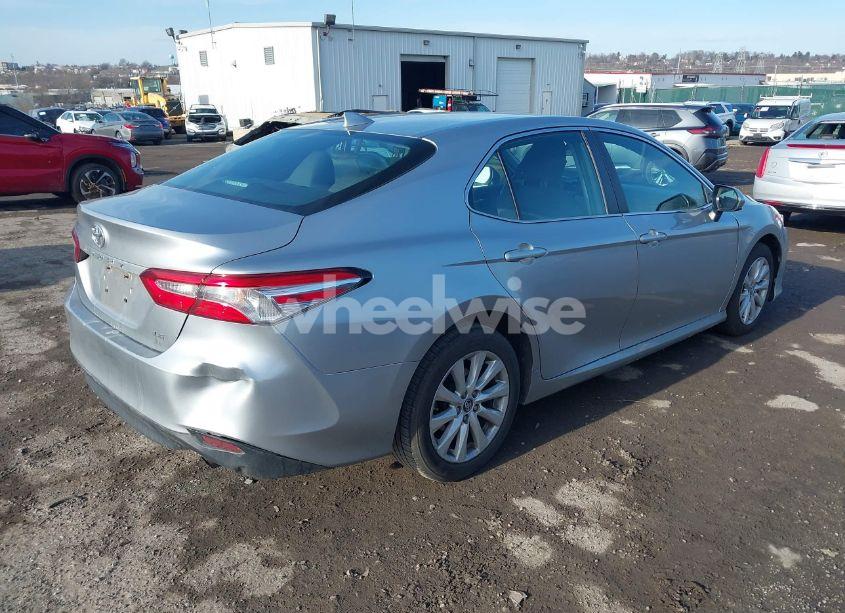 Photo 4 of 2019 Toyota Camry LE (VIN 4T1B11HKXKU775866)