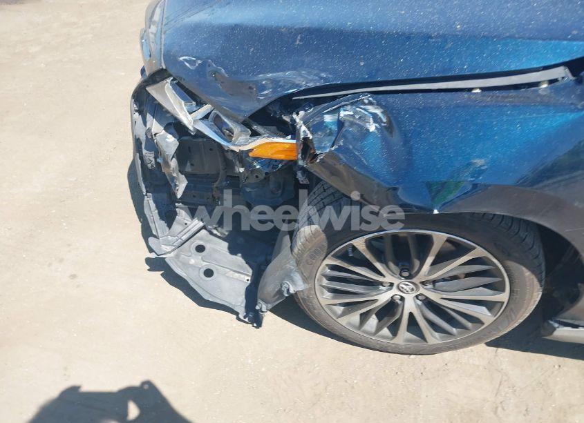 Photo 6 of 2019 Toyota Camry SE (VIN 4T1B11HKXKU776712)
