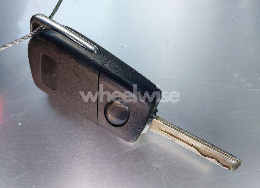 Photo 11 of 2019 Toyota Camry LE (VIN 4T1B11HKXKU788648)