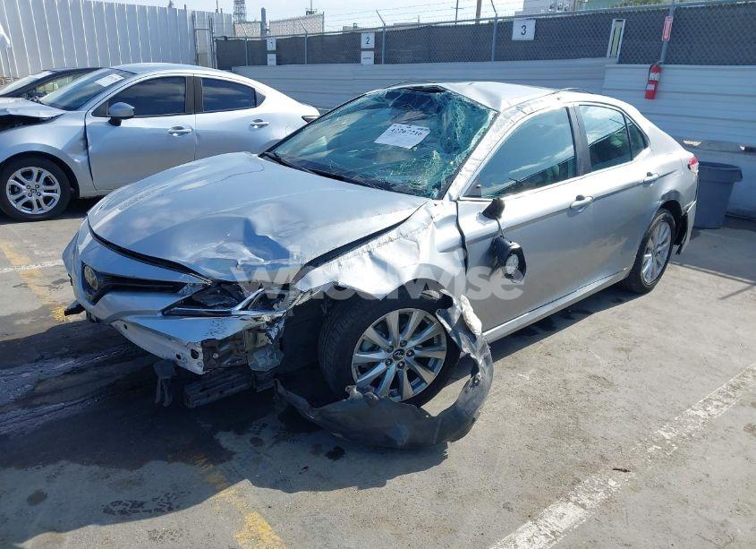 Photo 2 of 2019 Toyota Camry LE (VIN 4T1B11HKXKU788648)