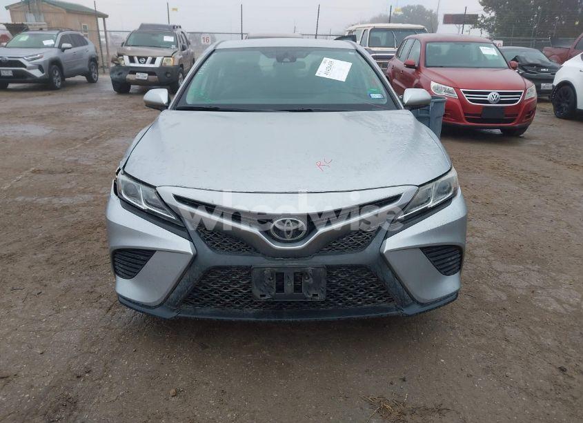 Photo 13 of 2019 Toyota Camry SE (VIN 4T1B11HKXKU789086)