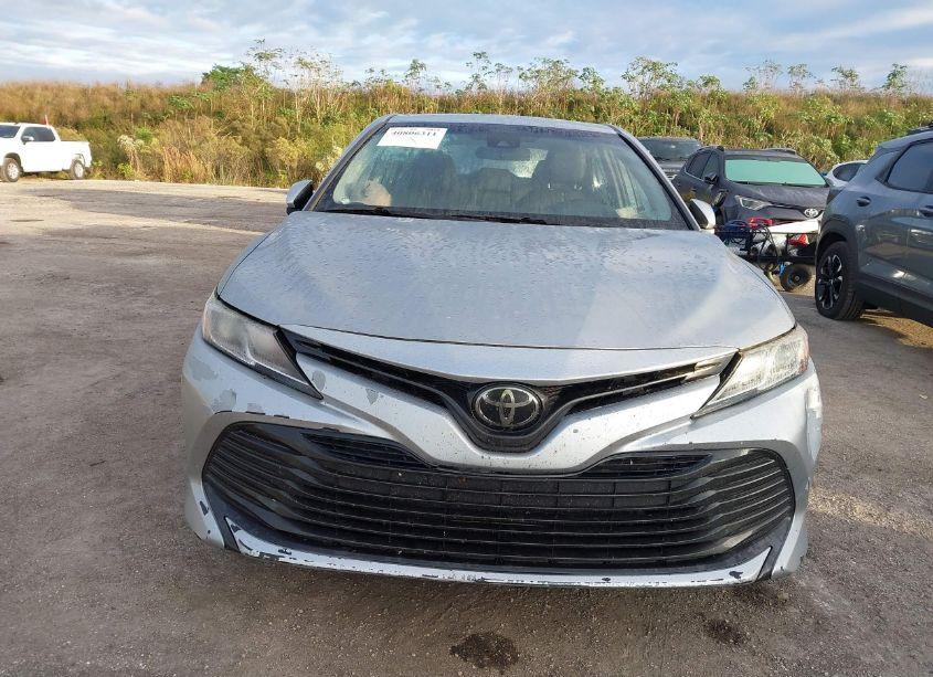 Photo 12 of 2019 Toyota Camry LE (VIN 4T1B11HKXKU793090)