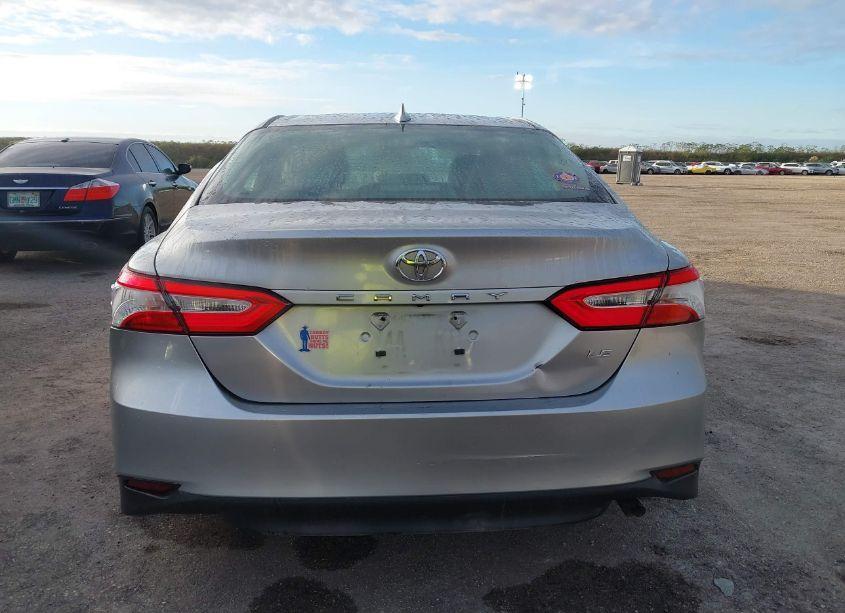 Photo 16 of 2019 Toyota Camry LE (VIN 4T1B11HKXKU793090)