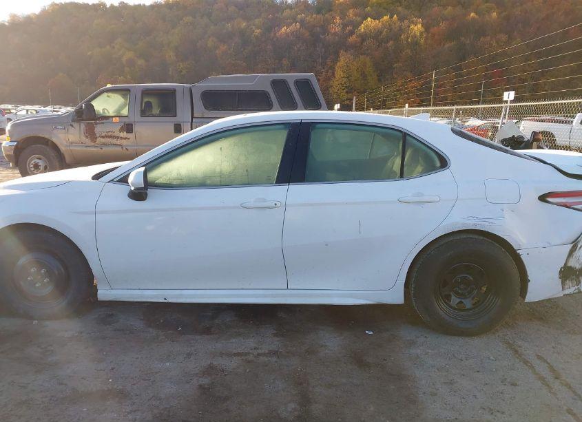 Photo 14 of 2019 Toyota Camry SE (VIN 4T1B11HKXKU793896)