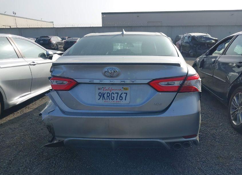 Photo 16 of 2019 Toyota Camry SE (VIN 4T1B11HKXKU840487)