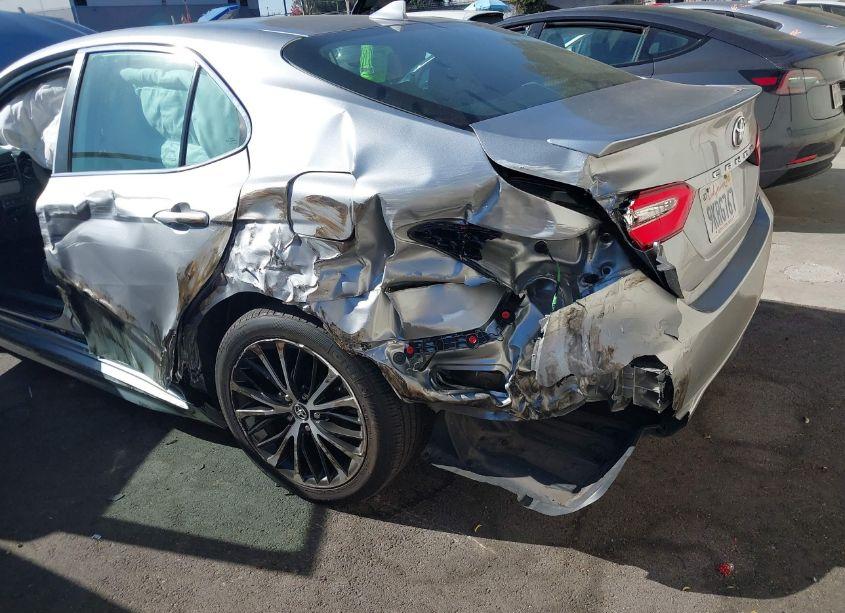 Photo 19 of 2019 Toyota Camry SE (VIN 4T1B11HKXKU840487)