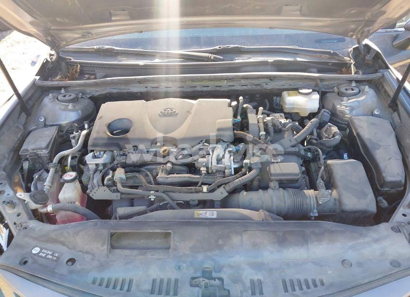 Photo 10 of 2018 Toyota Camry HYBRID SE (VIN 4T1B21HK0JU006613)