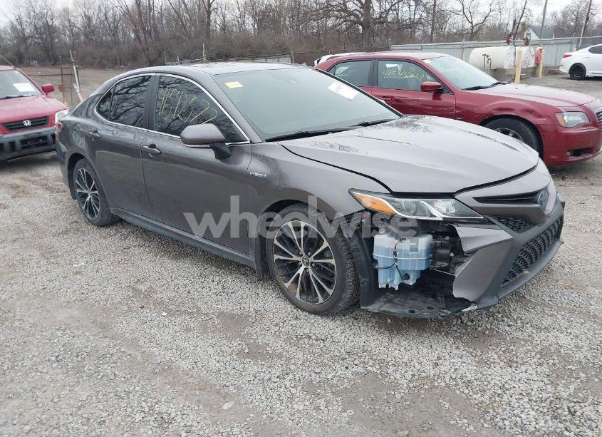 2019 Toyota Camry HYBRID SE (VIN 4T1B21HK0KU518857) main photo