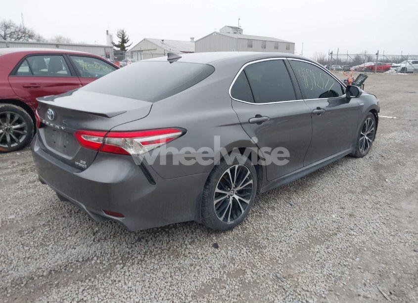 Photo 4 of 2019 Toyota Camry HYBRID SE (VIN 4T1B21HK0KU518857)