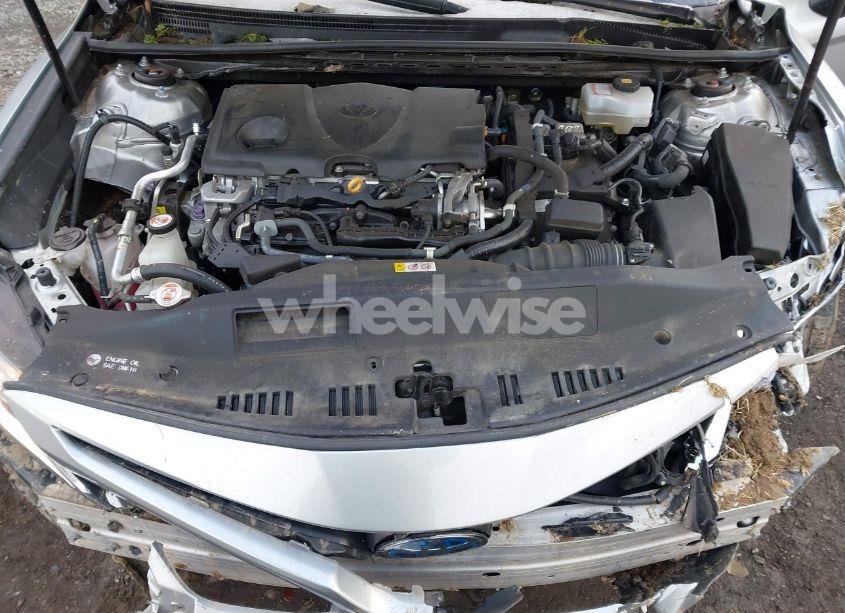 Photo 10 of 2019 Toyota Camry HYBRID SE (VIN 4T1B21HK0KU520088)