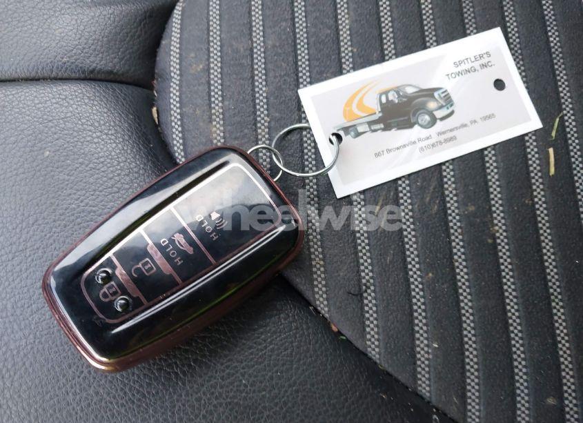 Photo 11 of 2019 Toyota Camry HYBRID SE (VIN 4T1B21HK0KU520088)