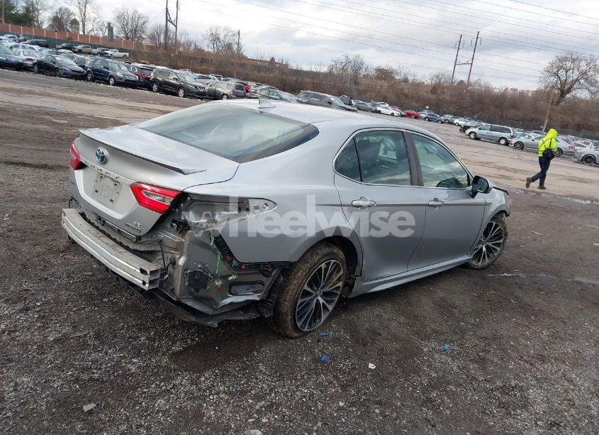 Photo 4 of 2019 Toyota Camry HYBRID SE (VIN 4T1B21HK0KU520088)