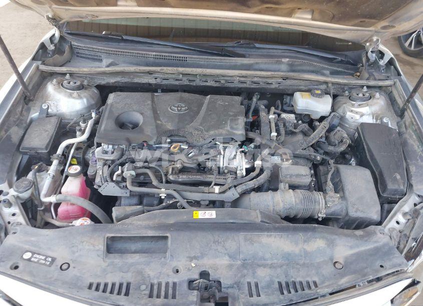 Photo 10 of 2018 Toyota Camry HYBRID XLE (VIN 4T1B21HK1JU002828)