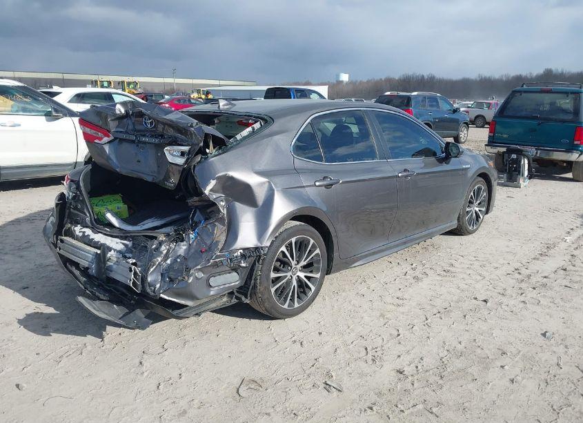 Photo 4 of 2018 Toyota Camry HYBRID SE (VIN 4T1B21HK2JU003440)