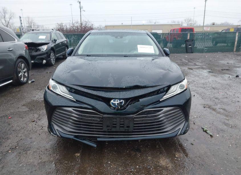 Photo 12 of 2018 Toyota Camry HYBRID XLE (VIN 4T1B21HK2JU507700)
