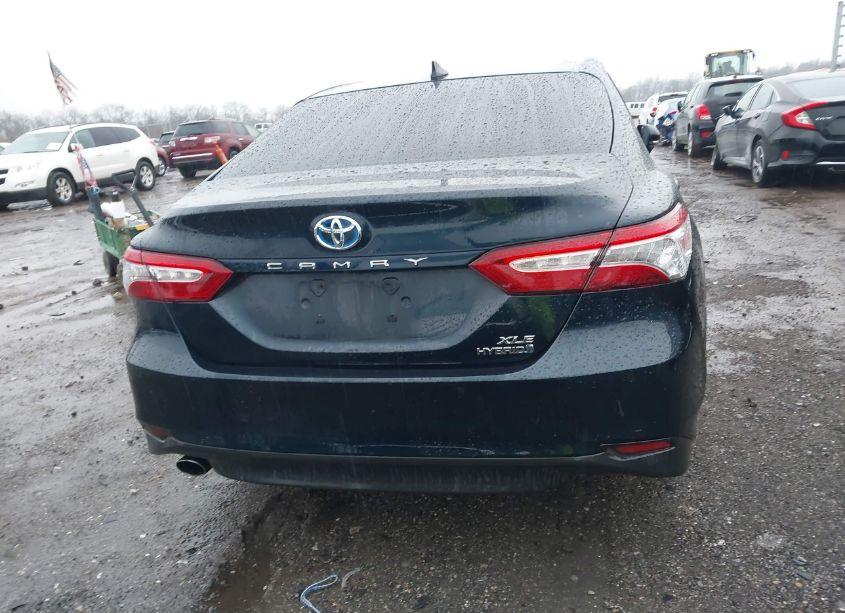 Photo 16 of 2018 Toyota Camry HYBRID XLE (VIN 4T1B21HK2JU507700)