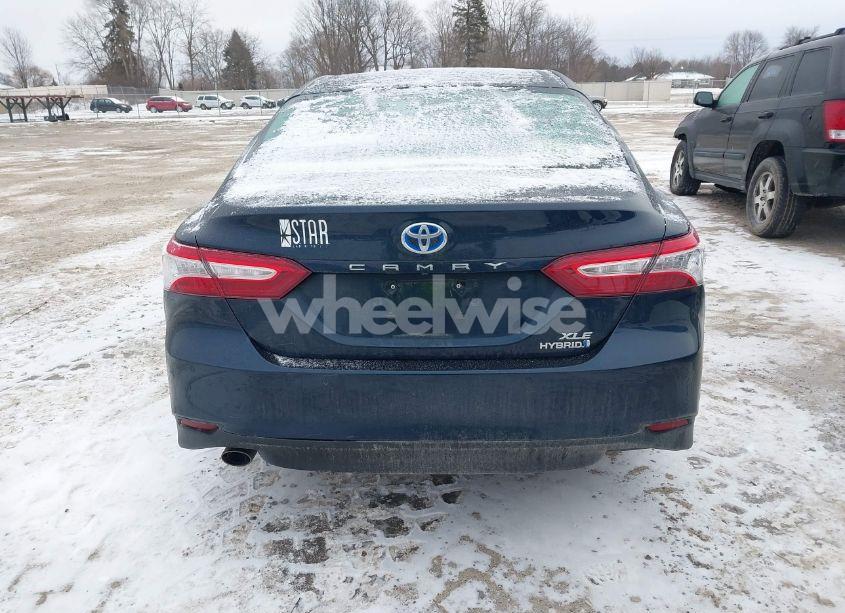 Photo 16 of 2018 Toyota Camry HYBRID XLE (VIN 4T1B21HK3JU506328)