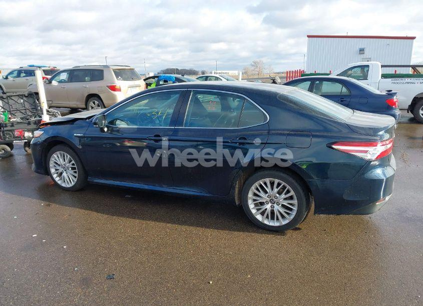 Photo 14 of 2018 Toyota Camry HYBRID XLE (VIN 4T1B21HK3JU507043)