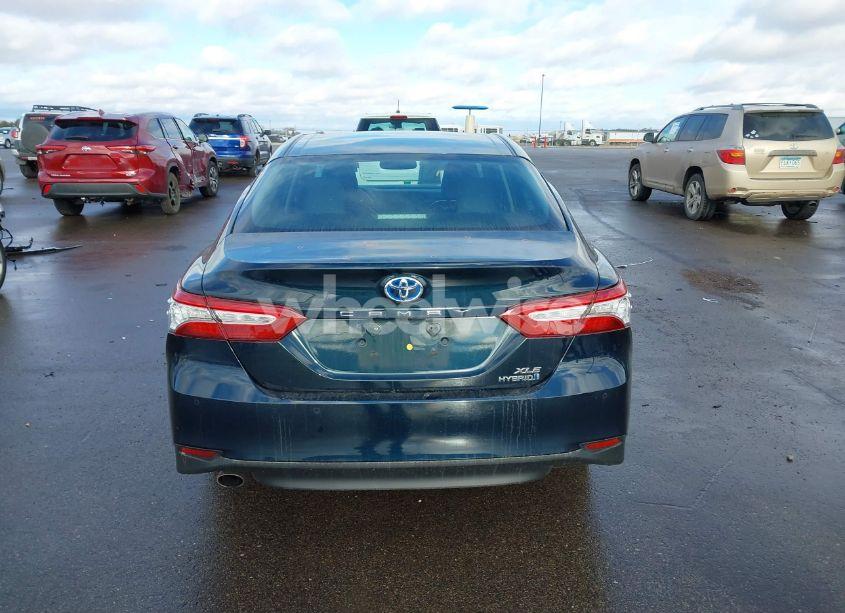 Photo 16 of 2018 Toyota Camry HYBRID XLE (VIN 4T1B21HK3JU507043)