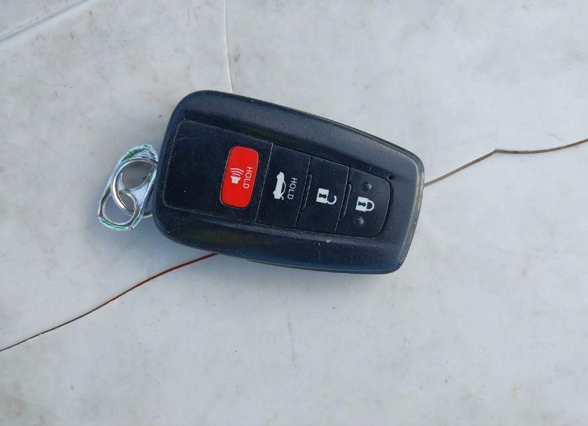 Photo 11 of 2018 Toyota Camry HYBRID SE (VIN 4T1B21HK3JU510251)