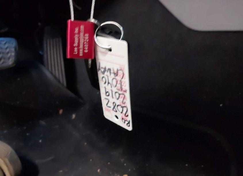 Photo 11 of 2019 Toyota Camry HYBRID XLE (VIN 4T1B21HK3KU010298)